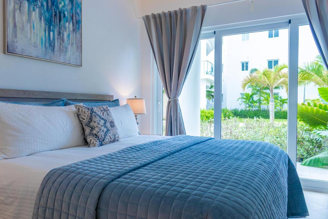 Family Getaway Apartment - Right On The Beach Punta Cana Buitenkant foto