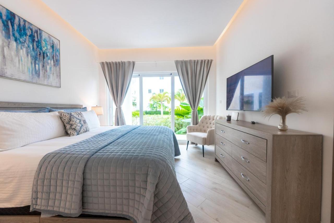 Family Getaway Apartment - Right On The Beach Punta Cana Buitenkant foto