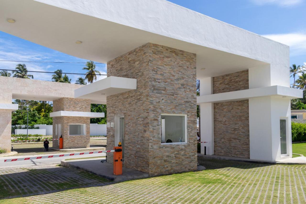 Family Getaway Apartment - Right On The Beach Punta Cana Buitenkant foto